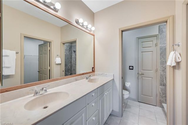 3060 Horizon LN 1404, Naples, FL 34109
