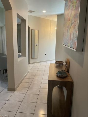3060 Horizon LN 1404, Naples, FL 34109