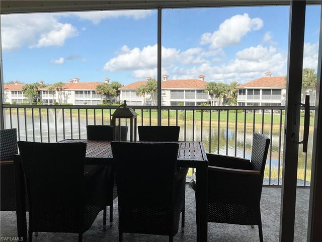 3060 Horizon LN 1404, Naples, FL 34109