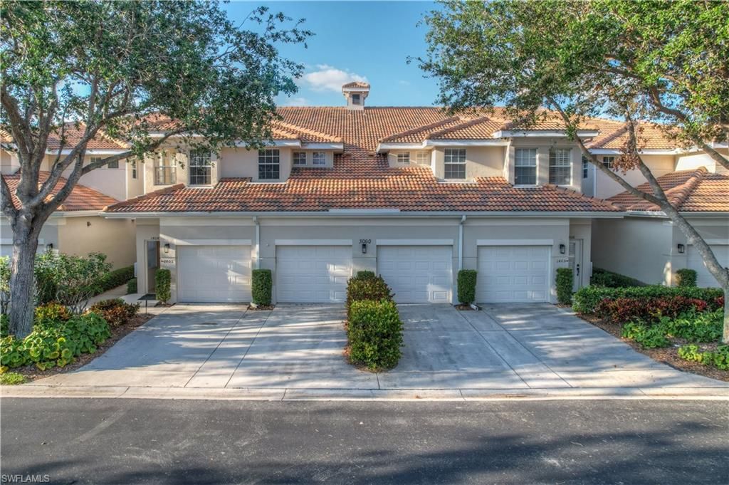 3060 Horizon LN 1404, Naples, FL 34109