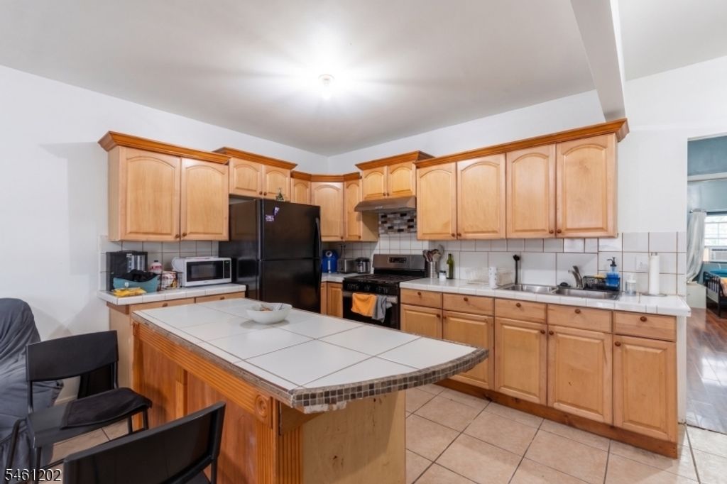 363 Summer St, Paterson City, NJ 07501 — photo 5