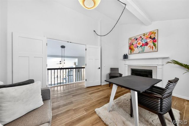 13305 Woodlake Village Court, Chesterfield, MO 63141