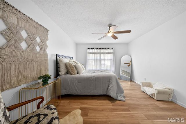 13305 Woodlake Village Court, Chesterfield, MO 63141