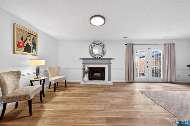 13305 Woodlake Village Court, Chesterfield, MO 63141