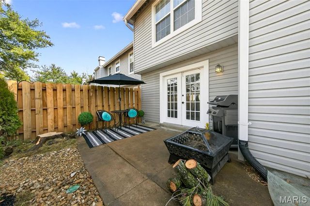 13305 Woodlake Village Court, Chesterfield, MO 63141