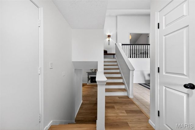 13305 Woodlake Village Court, Chesterfield, MO 63141