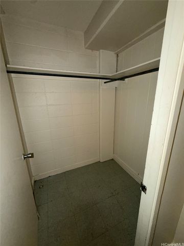 818 University Avenue 5, Honolulu, HI 96826