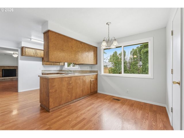 4754 NIGHTHAWK Ct Ne, Salem, OR 97305