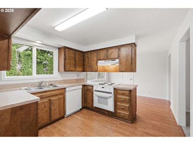 4754 NIGHTHAWK Ct Ne, Salem, OR 97305