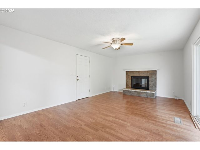 4754 NIGHTHAWK Ct Ne, Salem, OR 97305