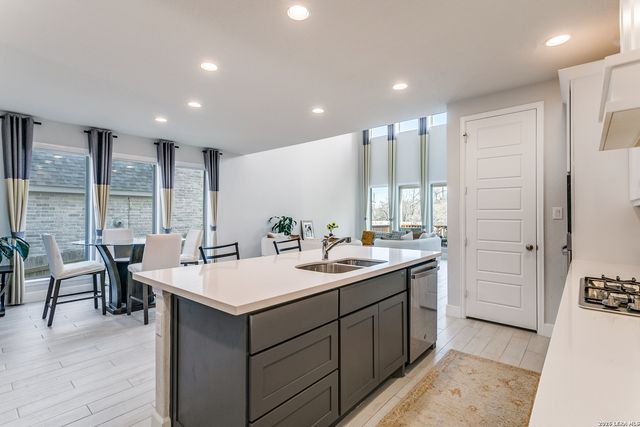 13012 Tiny Tree Ln, San Antonio, TX 78245