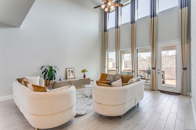 13012 Tiny Tree Ln, San Antonio, TX 78245