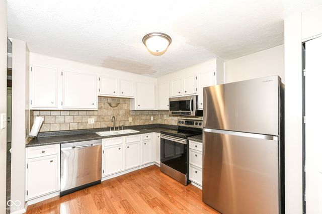 6126 E 96th Place, Indianapolis, IN 46250