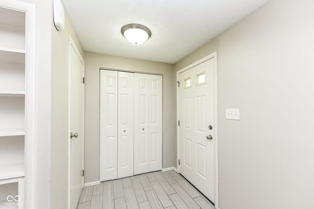 6126 E 96th Place, Indianapolis, IN 46250