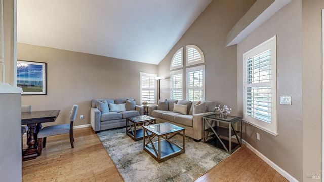 414 Princess Way, Windsor, CA 95492