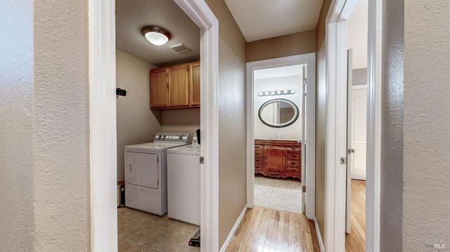 414 Princess Way, Windsor, CA 95492