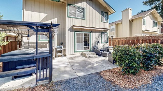 414 Princess Way, Windsor, CA 95492