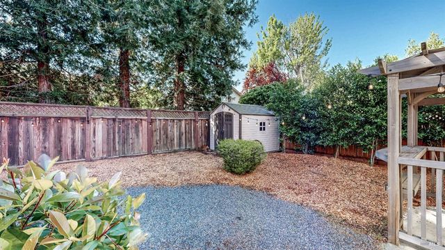 414 Princess Way, Windsor, CA 95492