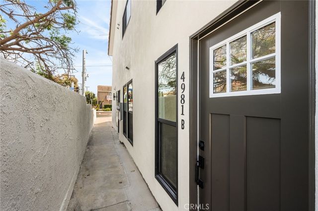 4981 Pearce B, Huntington Beach, CA 92649