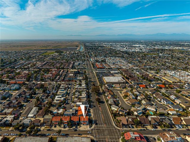 4981 Pearce B, Huntington Beach, CA 92649