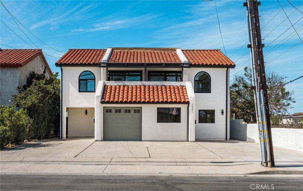 4981 Pearce B, Huntington Beach, CA 92649