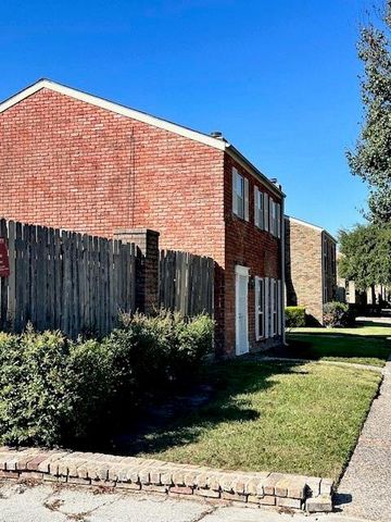 4252 Belle Park Drive 4252, Houston, TX 77072