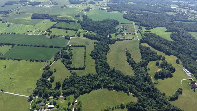 150 Piper Rd, Portland, TN 37148