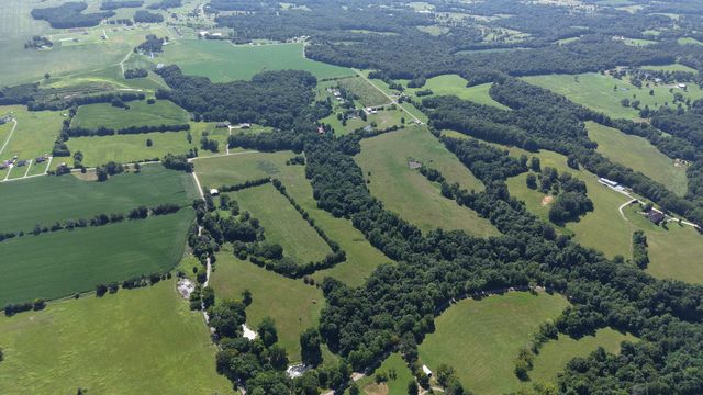 150 Piper Rd, Portland, TN 37148