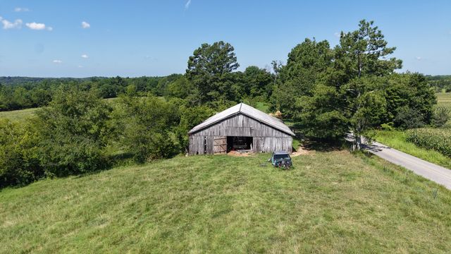 150 Piper Rd, Portland, TN 37148
