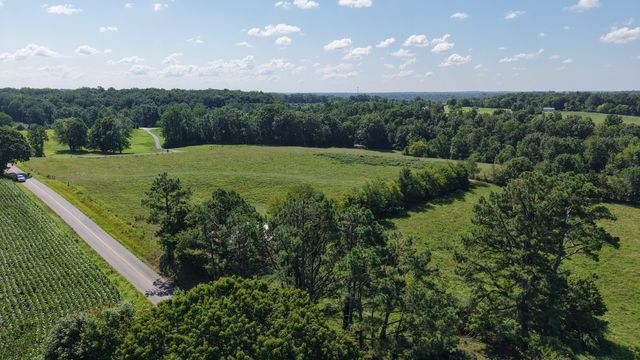 150 Piper Rd, Portland, TN 37148