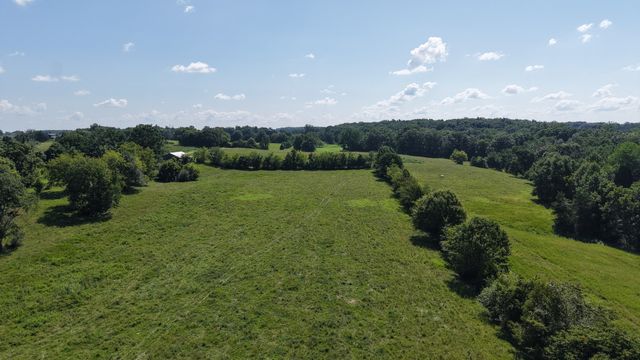 150 Piper Rd, Portland, TN 37148