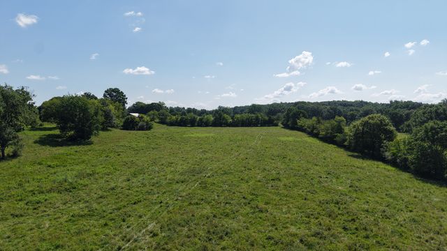 150 Piper Rd, Portland, TN 37148