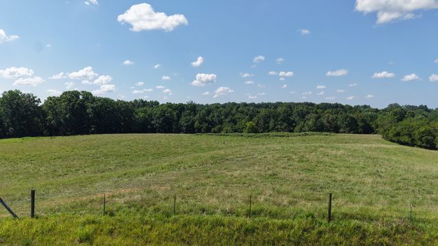 150 Piper Rd, Portland, TN 37148