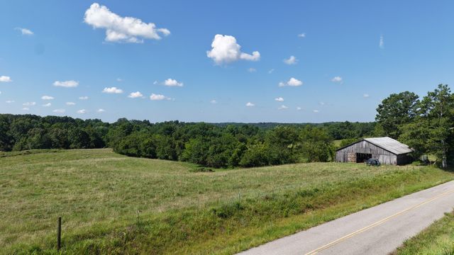 150 Piper Rd, Portland, TN 37148