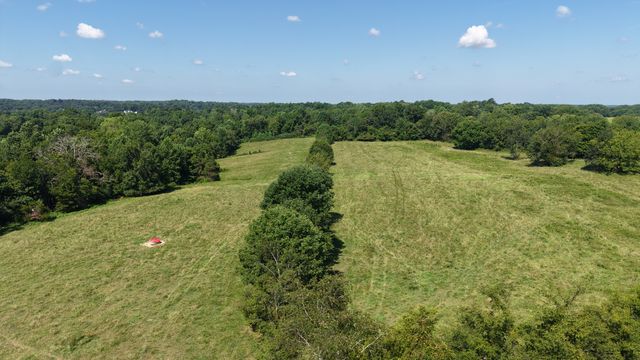 150 Piper Rd, Portland, TN 37148