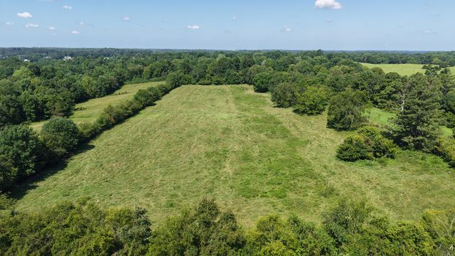 150 Piper Rd, Portland, TN 37148
