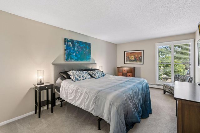 9700 Portland Avenue S 223, Bloomington, MN 55420
