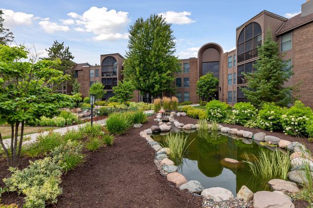 9700 Portland Avenue S 223, Bloomington, MN 55420