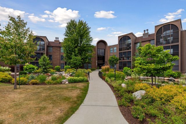 9700 Portland Avenue S 223, Bloomington, MN 55420