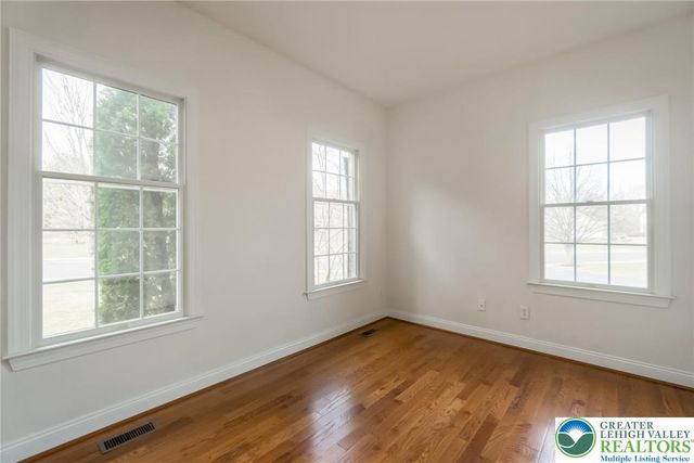 4178 Rexford Drive, Bethlehem Twp, PA 18020