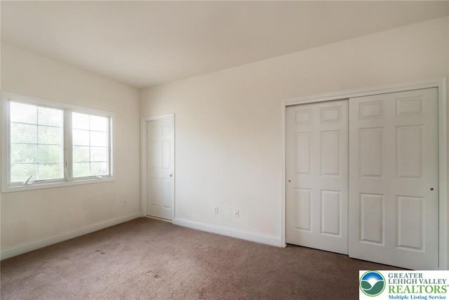 4178 Rexford Drive, Bethlehem Twp, PA 18020