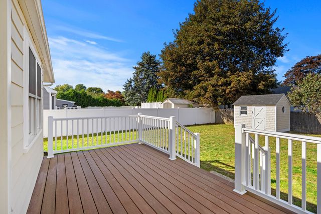36 Macarthur Blvd, Danvers, MA 01923