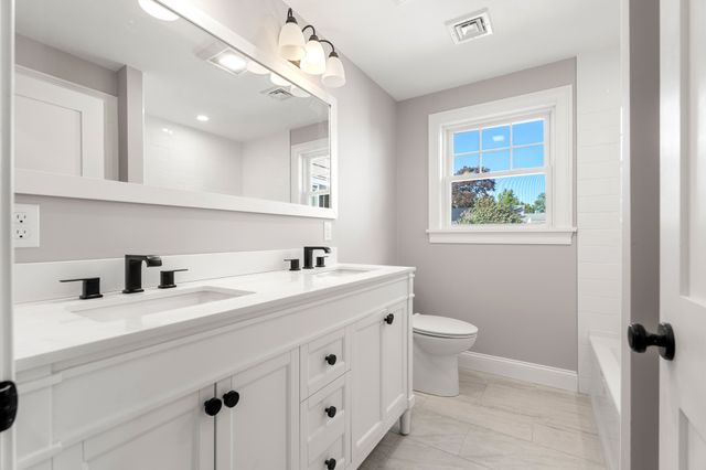 36 Macarthur Blvd, Danvers, MA 01923