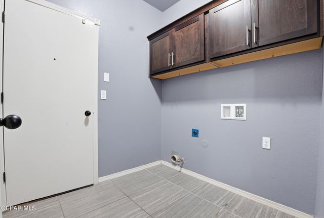 3709 LOMA ESTEBAN Drive, El Paso, TX 79938