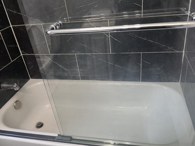 8521 S Loomis Boulevard, Chicago, IL 60620