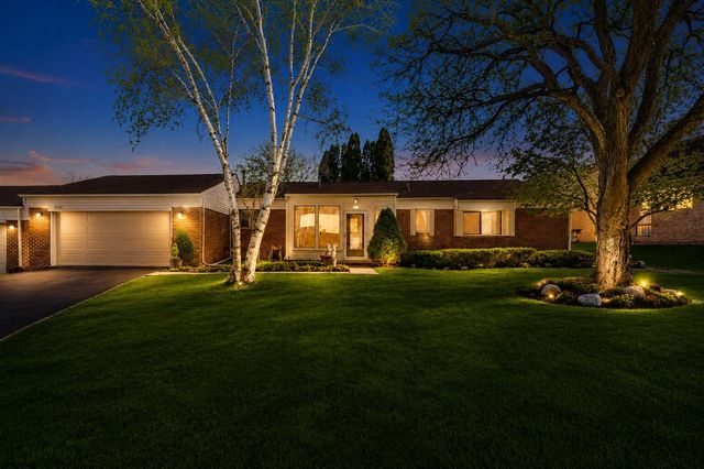 5327 Fairway Court, West Bloomfield, MI 48323
