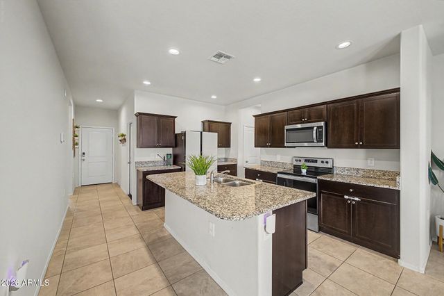 3985 S SEXSON Drive, Buckeye, AZ 85326