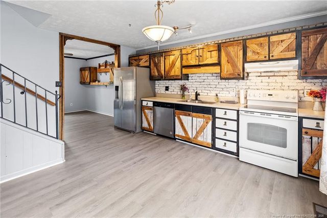 6261 Stoney Point Loop, Fayetteville, NC 28306