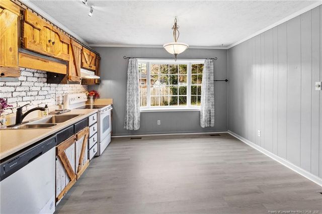 6261 Stoney Point Loop, Fayetteville, NC 28306