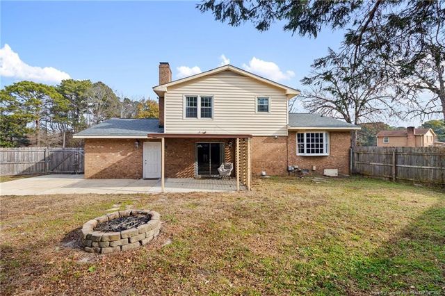 6261 Stoney Point Loop, Fayetteville, NC 28306